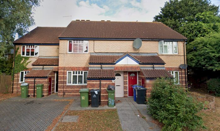 1 Bedroom Flat To Rent In Waddington Place, Grimsby, Lincolnshire, DN34