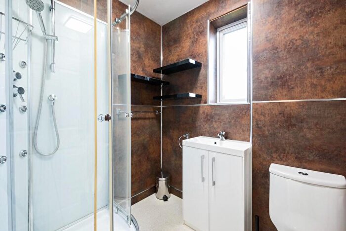 5 Bedroom Terraced House To Rent In Orchid Drive, Bath, BA2