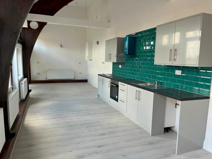 Studio To Rent In Staines Road, Hounslow, TW3