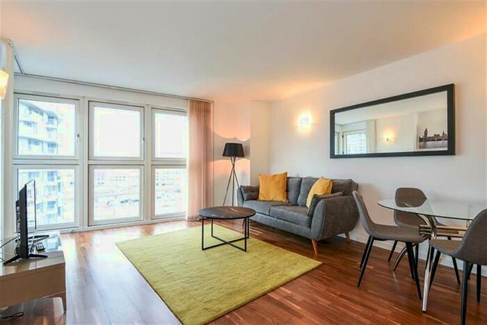 2 Bedroom Flat To Rent In New Providence Wharf, E14