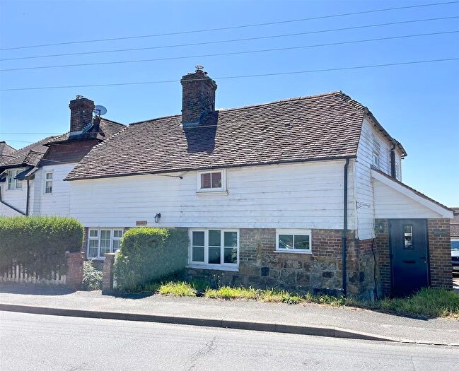 3 Bedroom Semi-Detached House For Sale In Battle Road, Punnetts Town, Heathfield, TN21