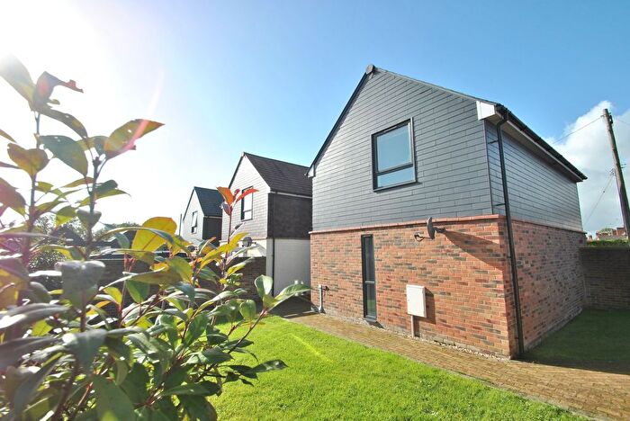 2 Bedroom Detached House For Sale In Queens Head Close, Aston Cross, Tewkesbury, GL20