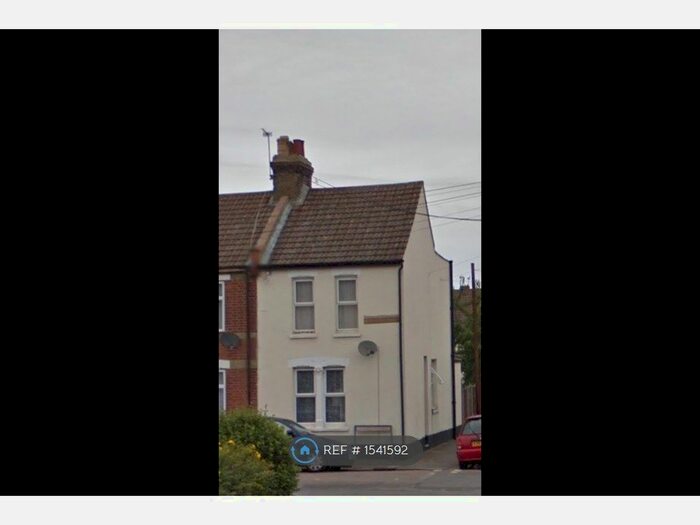 3 Bedroom End Of Terrace House To Rent In Queen Street, Rochester, ME1