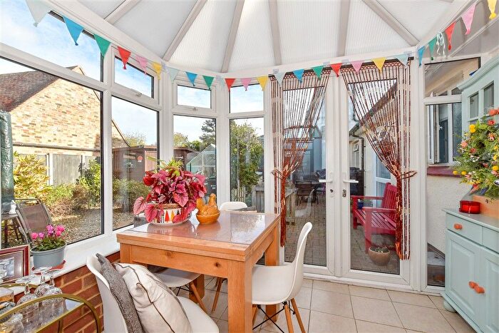 4 Bedroom Detached Bungalow For Sale In Margate Road, Broomfield, Herne Bay, Kent, CT6