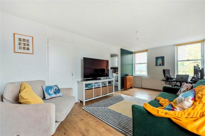 1 Bedroom Apartment To Rent In Upper Ramsey Walk, London, N1