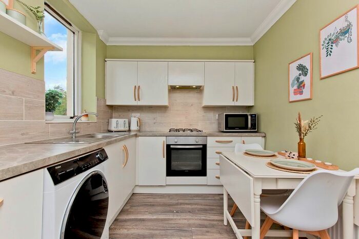 3 Bedroom Terraced House For Sale In Back Dykes Terrace, Falkland, Cupar, KY15