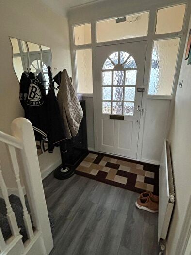 3 Bedroom Terraced House To Rent In Kingston Road, Ilford, IG1