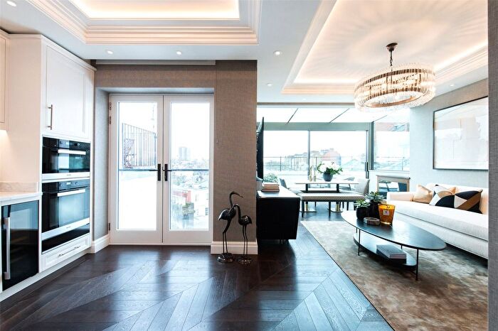 2 Bedroom Flat To Rent In Prince Of Wales Terrace, Kensington, London, W8