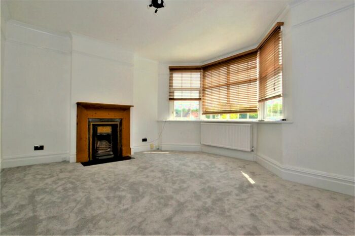 2 Bedroom Apartment To Rent In Brighton Road, Purley, CR8