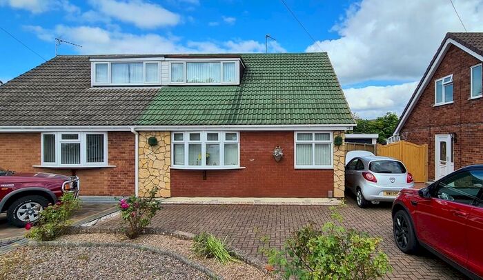 2 Bedroom Semi-Detached Bungalow To Rent In Falstaff Drive, Bilton, Rugby, CV22