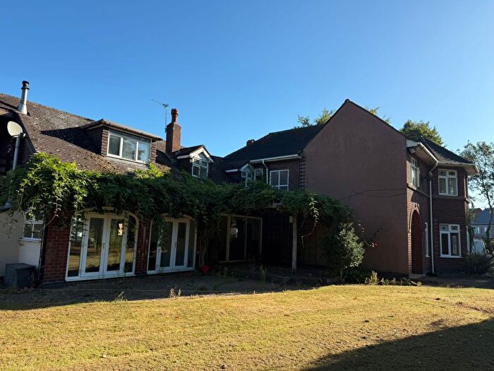 4 Bedroom Detached House For Sale In Robeys Lane, Tamworth, B78