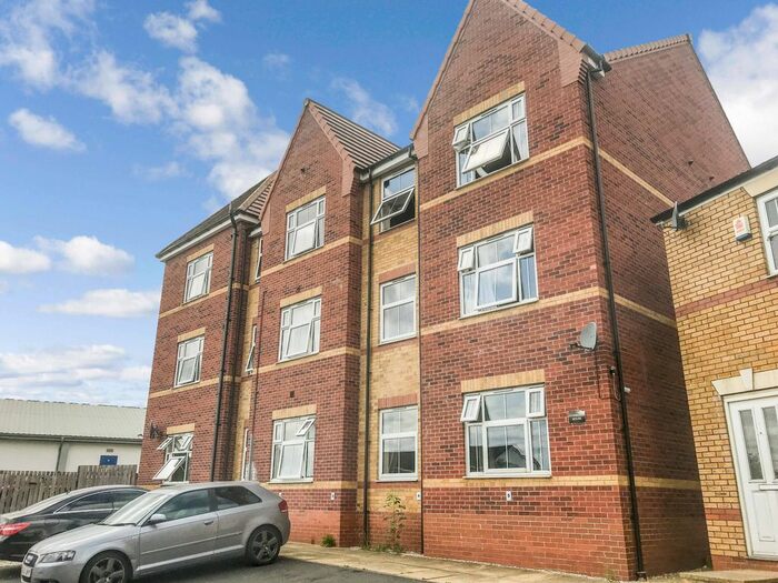 2 Bedroom Flat To Rent In Stonegate House, Stonegate Mews, Doncaster, South Yorkshire, DN4