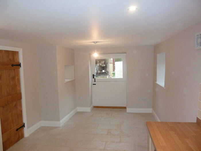 2 Bedroom Barn Conversion To Rent In Bulls Lane, Kings Sutton, Banbury, OX17