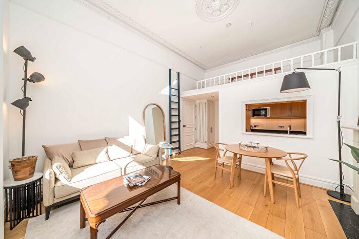 2 Bedroom Flat To Rent In Warwick Square, Pimlico, SW1V