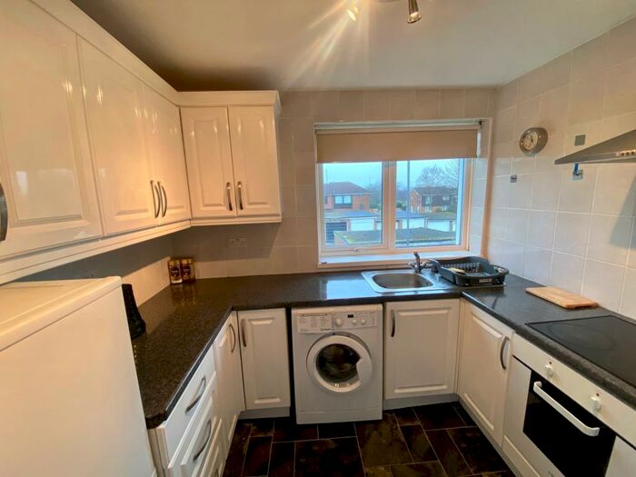 2 Bedroom Flat To Rent In Tudor Walk, Kingston Park, NE3