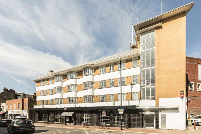 1 Bedroom Flat To Rent In Red Lion Street, Richmond, TW9