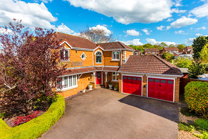 4 Bedroom Detached House For Sale In Ballantyne Road, Rushden, NN10