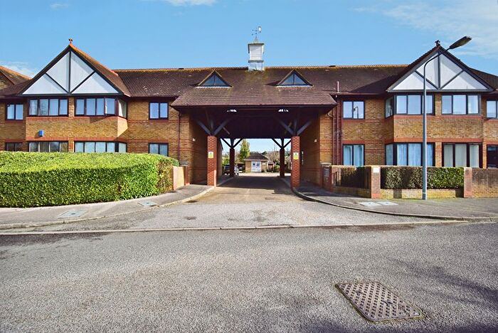 2 Bedroom Flat For Sale In Worsfold Court, Enterprise Road, Maidstone, ME15
