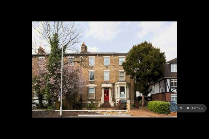 2 Bedroom Flat To Rent In Hermon Hill, London, E11