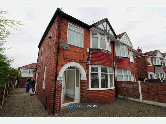 3 Bedroom Semi-Detached House To Rent In Assheton Road, Manchester, M40