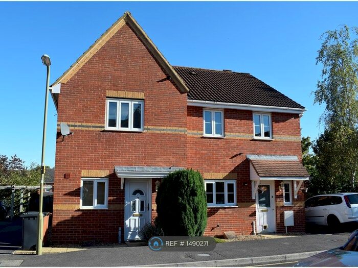 2 Bedroom Semi-Detached House To Rent In Beckett Road, Andover, SP10