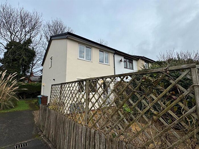 2 Bedroom Mews For Sale In Badgers Walk East, Lytham, FY8