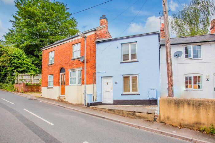 1 Bedroom Cottage To Rent In Gawcott Road, Buckingham, Buckinghamshire MK18