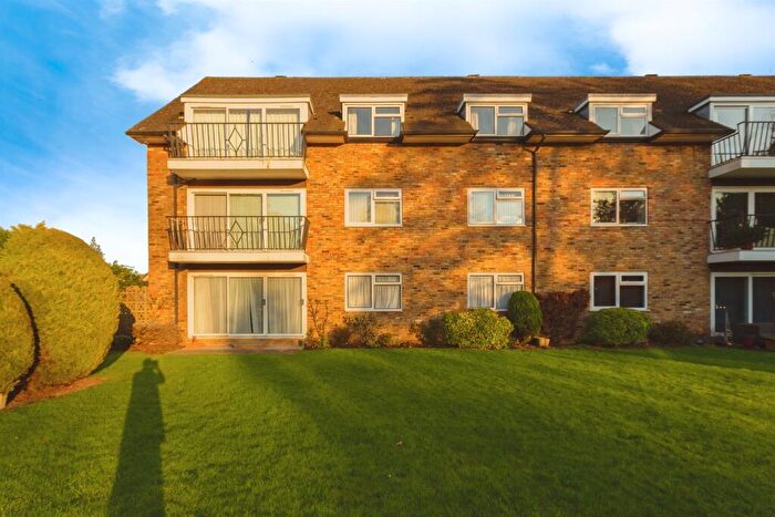 3 Bedroom Apartment For Sale In Church Lane, Wexham, Slough, SL3