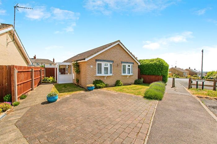 2 Bedroom Detached Bungalow For Sale In Manor Close, Yaxley, Peterborough, PE7