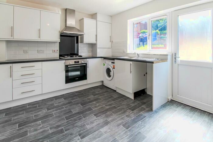 2 Bedroom Terraced House To Rent In Musgrave Mount, Bramley, Leeds, LS13