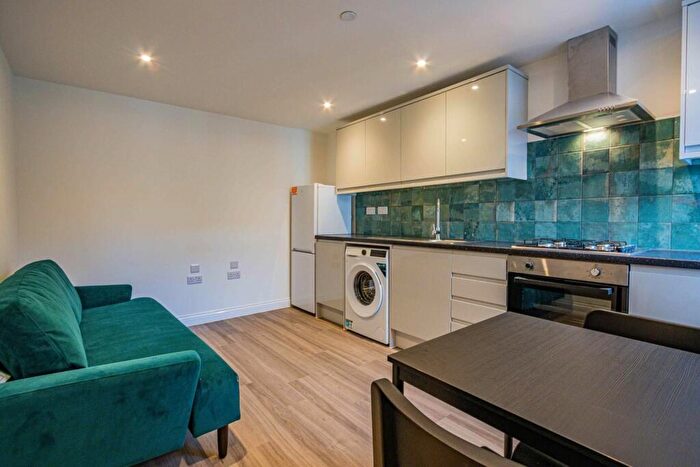 2 Bedroom Private Halls To Rent In Colum Road, Cathays, CF10