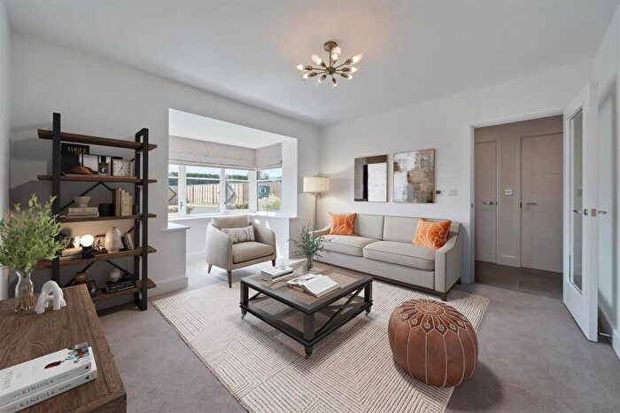 3 Bedroom House For Sale In Oakley Green, Lavant, Chichester, PO18