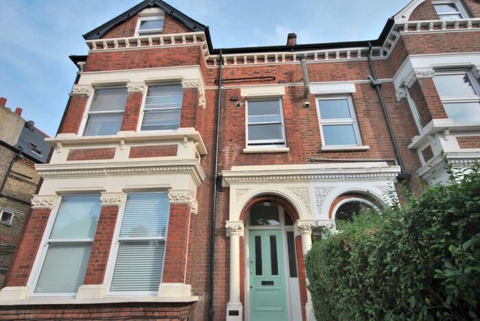 1 Bedroom Flat To Rent In Thurlow Park Road Dulwich, SE21