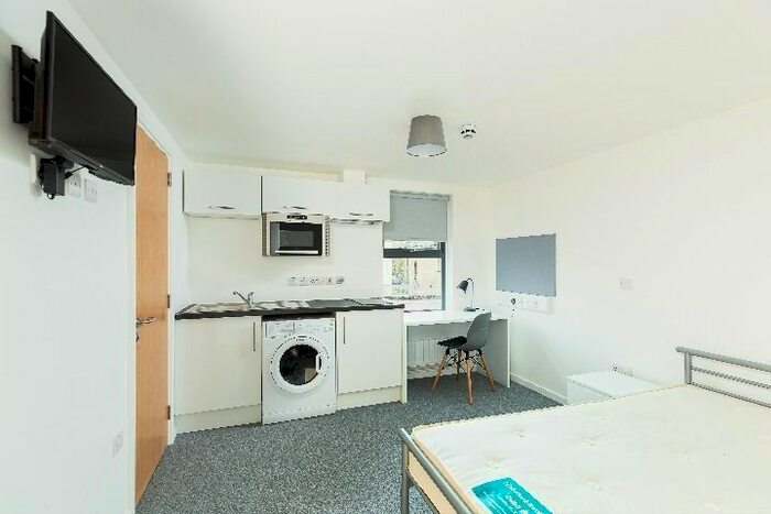 1 Bedroom Studio To Rent In Wellsway, Bath, BA2