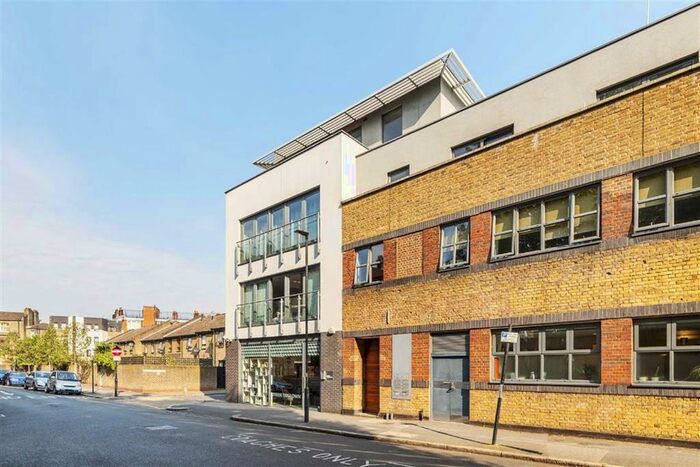 2 Bedroom Flat To Rent In Cosser Street, London, SE1