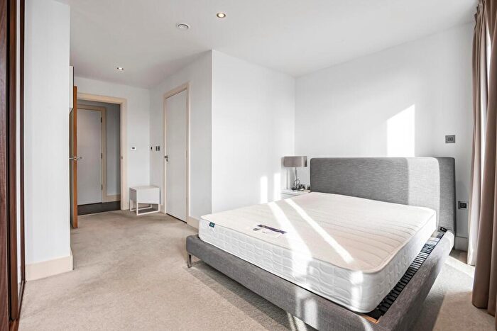 2 Bedroom Apartment To Rent In Camden, London, NW1