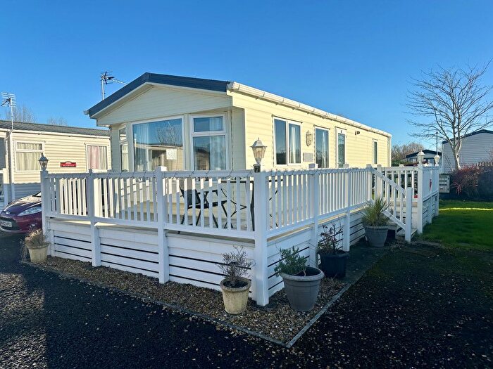 2 Bedroom Park Home For Sale In Lancashire, PR9