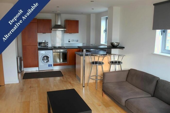 2 Bedroom Flat To Rent In Bonaire, Gotts Road, Leeds, LS12