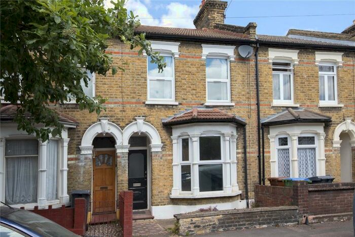 3 Bedroom Terraced House To Rent In Wragby Road, Leytonstone, London, E11