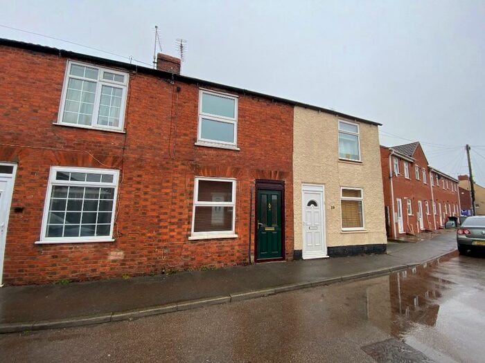 2 Bedroom Terraced House To Rent In Eastgate, Bourne, Lincolnshire, PE10