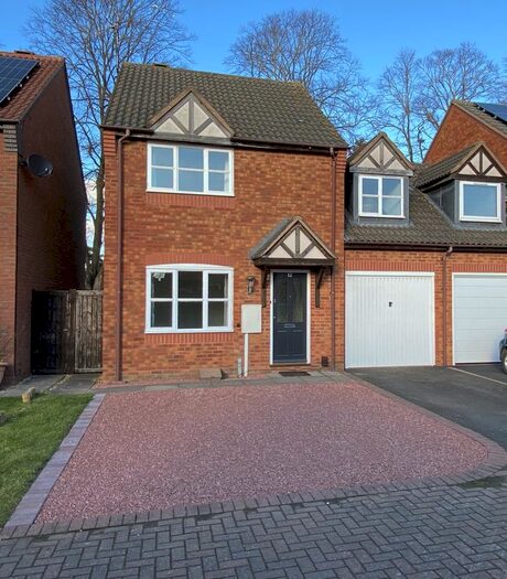 3 Bedroom Semi-Detached House To Rent In Frances Gibbs Gardens, Leamington Spa, CV31