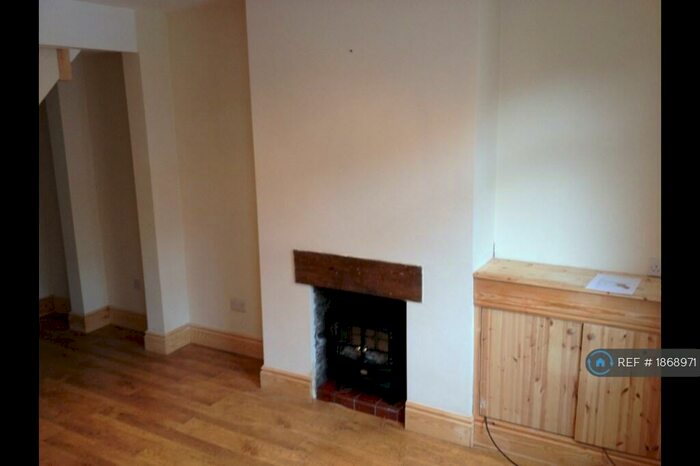 2 Bedroom Terraced House To Rent In Anlaby, Hull, HU10