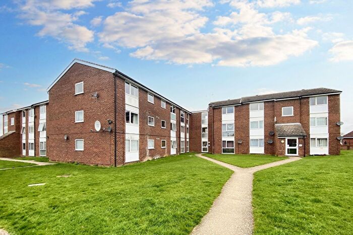 2 Bedroom Flat To Rent In Lupin Drive, Springfield, Chelmsford, CM1