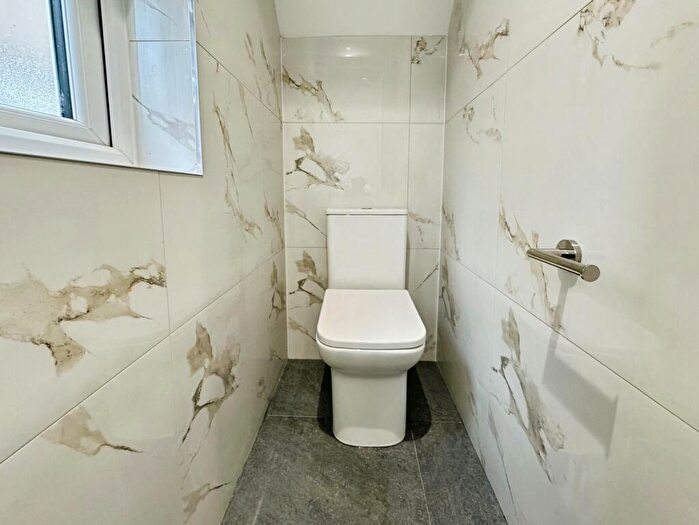 2 Bedroom Flat To Rent In Lowick Road, Harrow, HA1