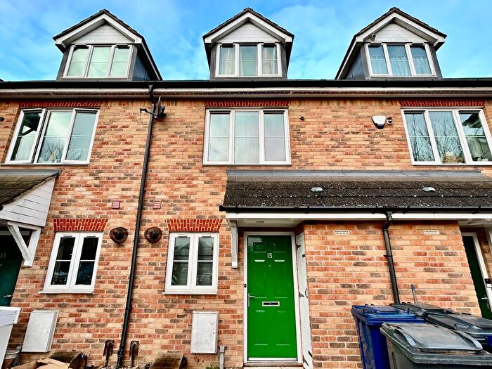 3 Bedroom Property To Rent In Doris Ashby Close, Perivale, Greenford, UB6