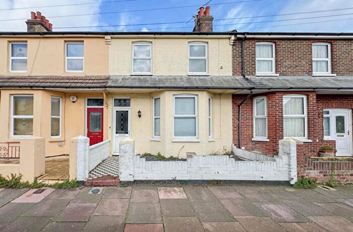3 Bedroom Terraced House To Rent In Channel View Road, Eastbourne, BN22