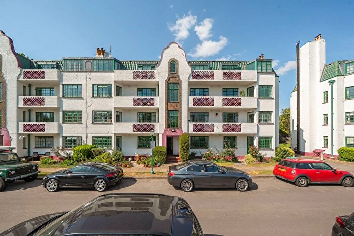 4 Bedroom Flat For Sale In Ealing Village, Ealing, London, W5
