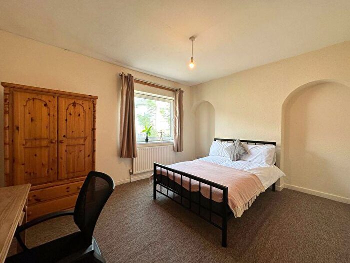 1 Bedroom Terraced House To Rent In Viaduct Road, Brighton, BN1