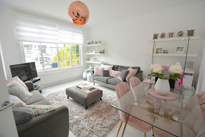 1 Bedroom Flat To Rent In Nibthwaite Road, Harrow, HA1