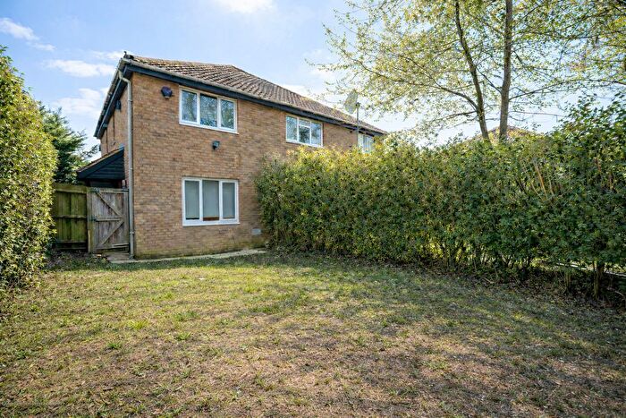1 Bedroom Terraced House For Sale In Byerly Place, Downs Barn, Milton Keynes, MK14